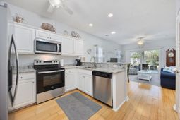 2000 Cross Gate Blvd. photo 4