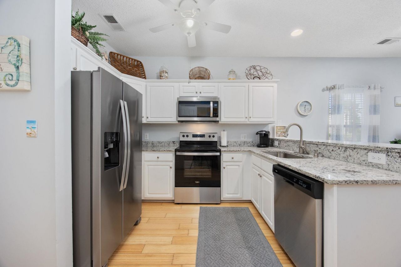 2000 Cross Gate Blvd. Photo 6