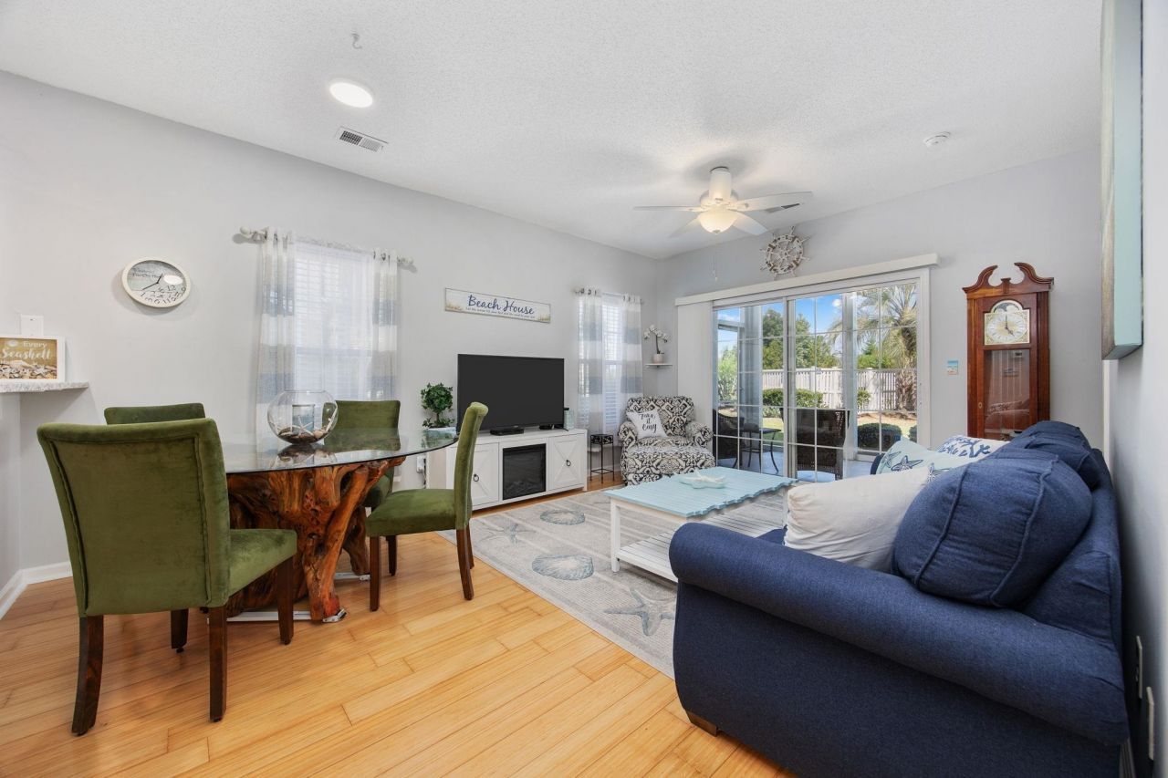 2000 Cross Gate Blvd. Photo 7