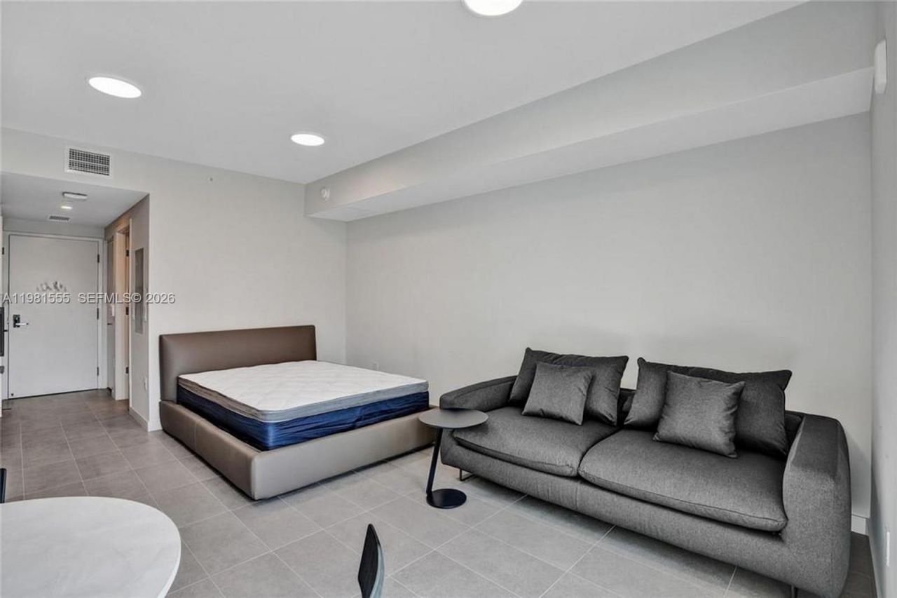 121 NE 5 St , Unit 801B, Miami, FL 33132 Photo