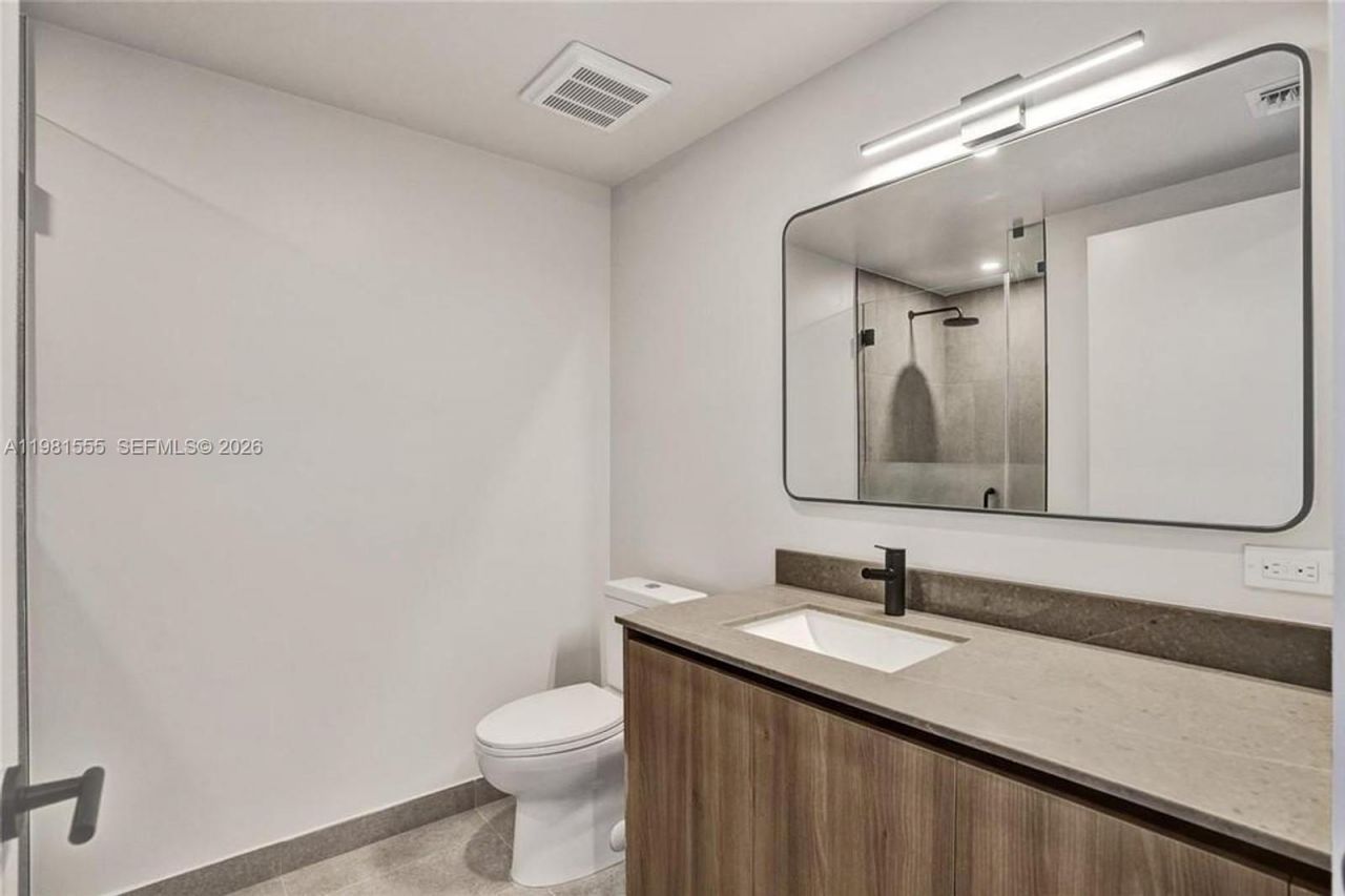 121 NE 5 St , Unit 801B, Miami, FL 33132 Photo