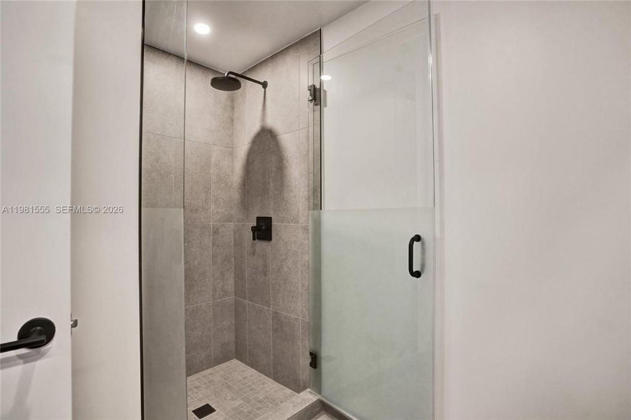 121 NE 5 St , Unit 801B, Miami, FL 33132 Photo