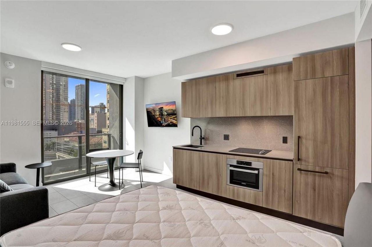 121 NE 5 St , Unit 801B, Miami, FL 33132 Photo