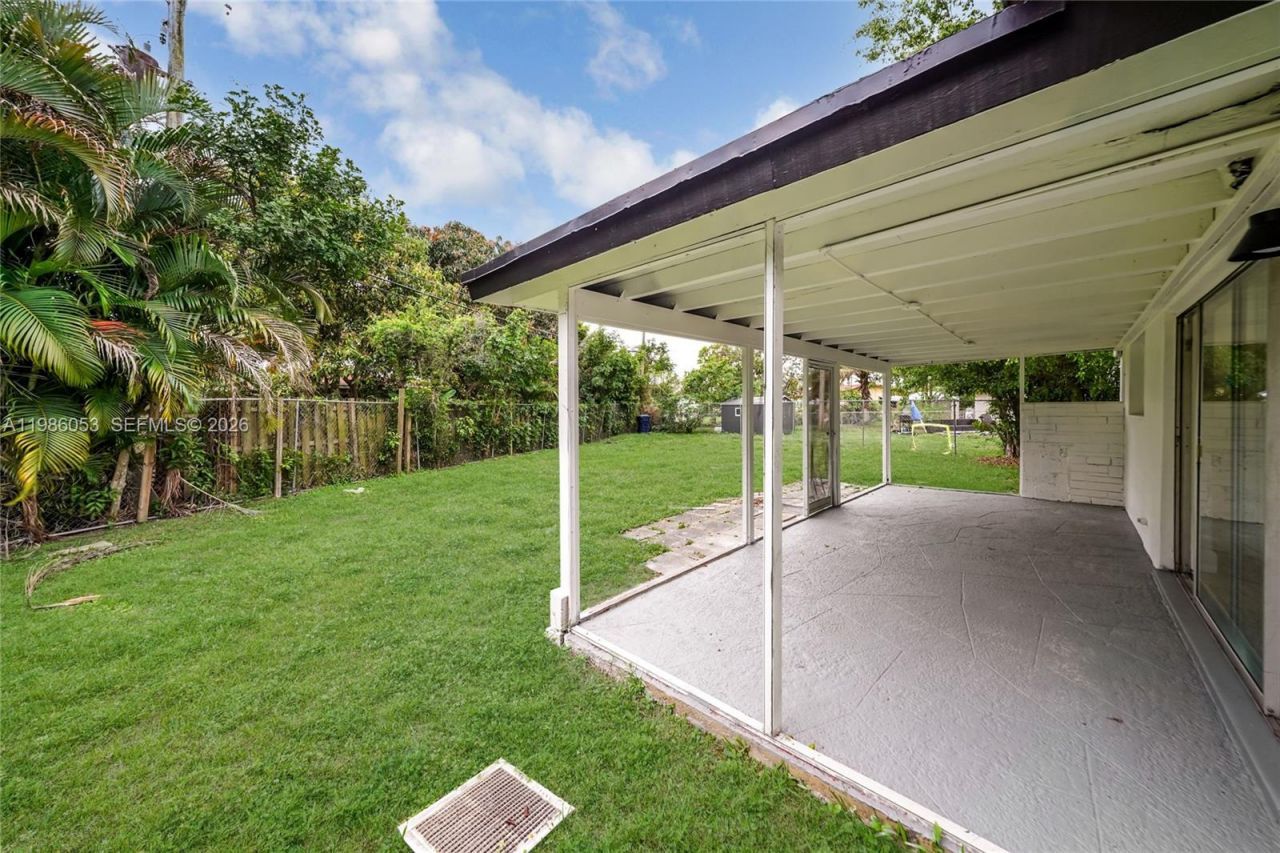 1353 NW 62nd Way , Margate, FL 33063 Photo