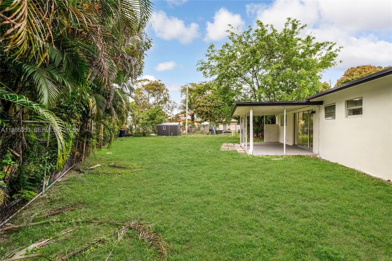 1353 NW 62nd Way , Margate, FL 33063 Photo