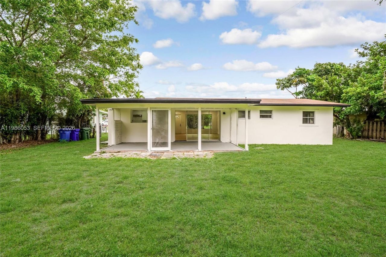 1353 NW 62nd Way , Margate, FL 33063 Photo