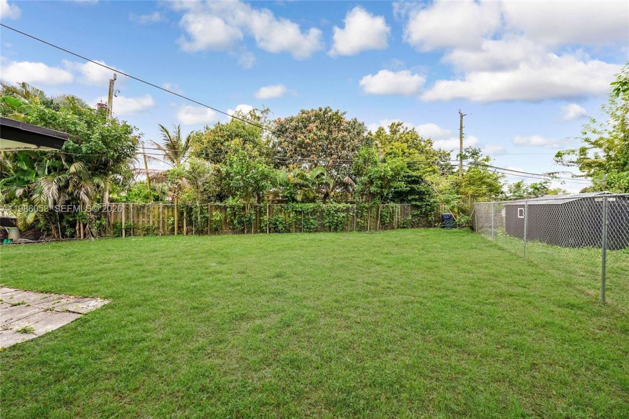 1353 NW 62nd Way , Margate, FL 33063 Photo