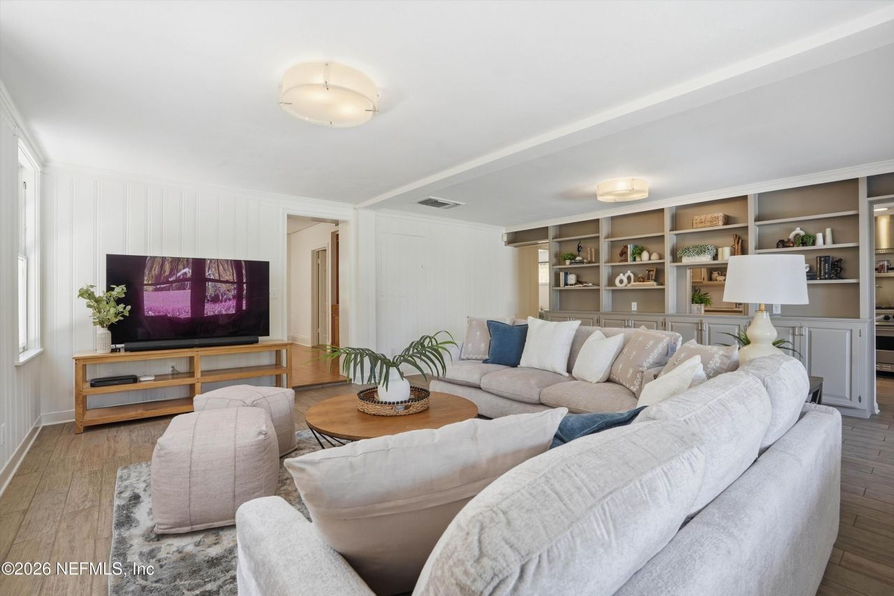 833 Sorrento Road, Jacksonville, FL 32207 Photo