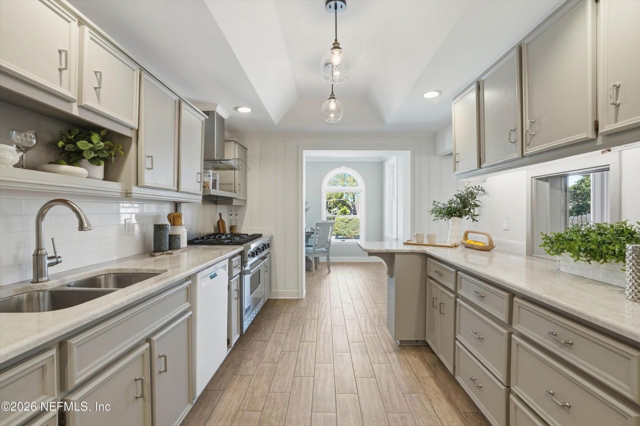 833 Sorrento Road, Jacksonville, FL 32207 Photo