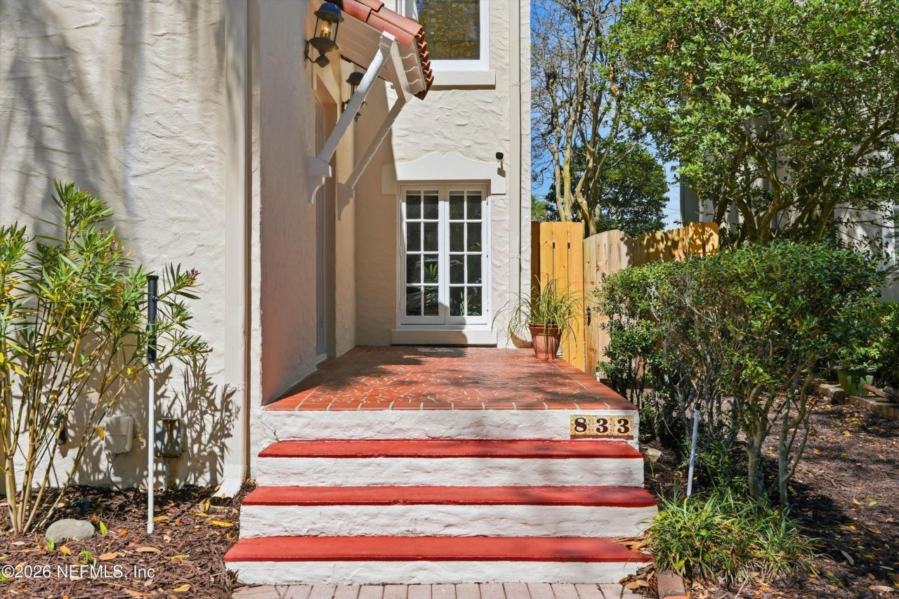 833 Sorrento Road, Jacksonville, FL 32207 Photo