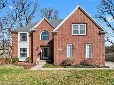 1239 Cottonwood Street, Orion Twp, MI 48360