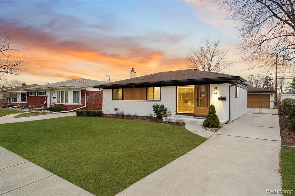 23118 Recreation Street, Saint Clair Shores, MI 48082 Main Photo