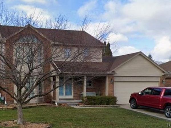 44165 Cadburry Drive, Clinton Twp, MI 48038