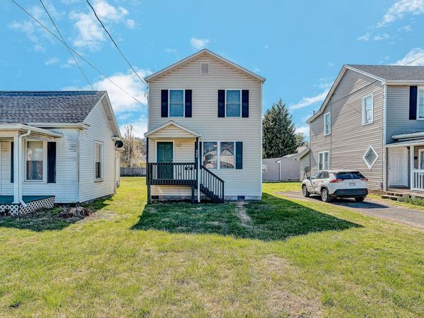 902 Bowman AVE , Salem, VA 24153