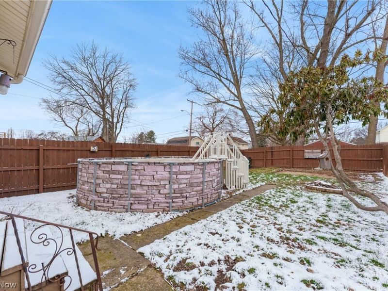 804 NE Medill Avenue NE, Massillon, OH 44646 Photo 4