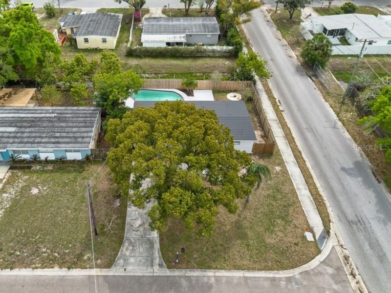 4016 W Montgomery Terrace , Tampa, FL 33616 Photo