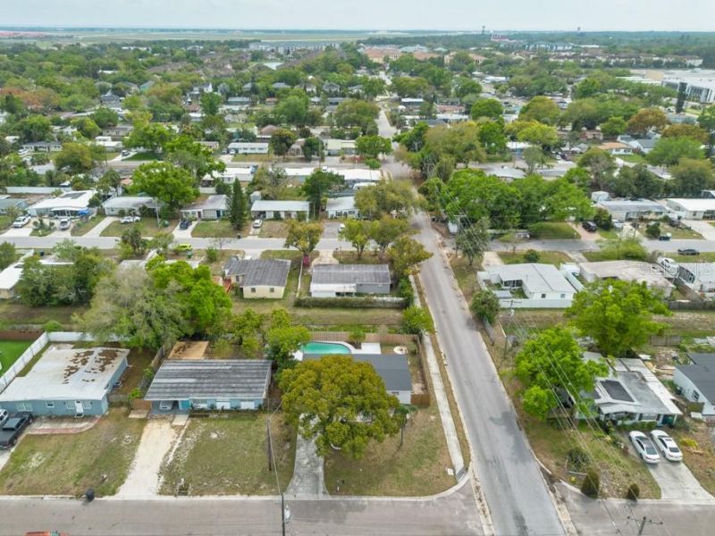 4016 W Montgomery Terrace , Tampa, FL 33616 Photo