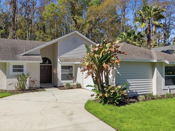 812 CRESTRIDGE DRIVE, TARPON SPRINGS, FL 34688