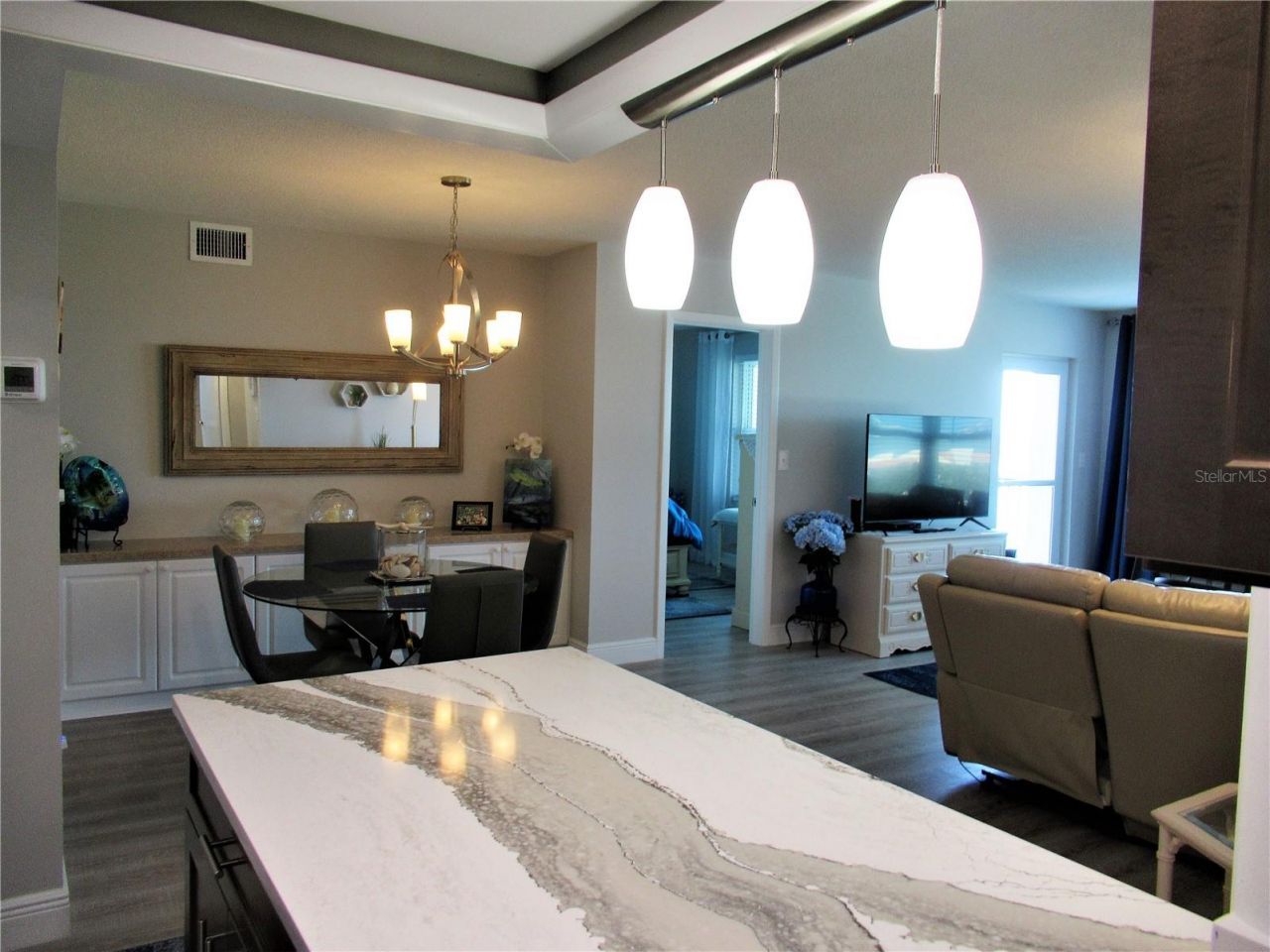 5220 Brittany Drive S, Unit 808, Saint Petersburg, FL 33715 Photo