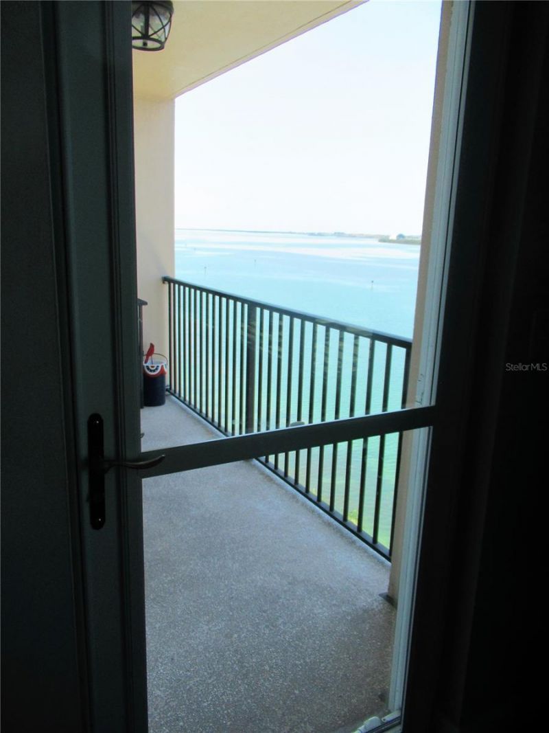 5220 Brittany Drive S, Unit 808, Saint Petersburg, FL 33715 Photo