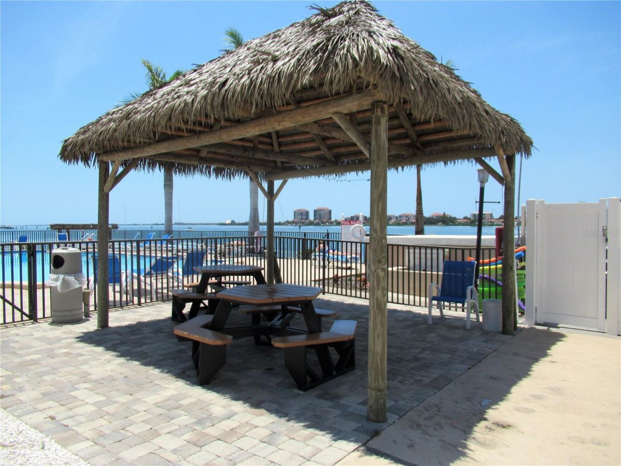 5220 Brittany Drive S, Unit 808, Saint Petersburg, FL 33715 Photo