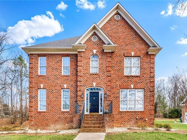 1869 Curraghmore Road, Clemmons, NC 27012