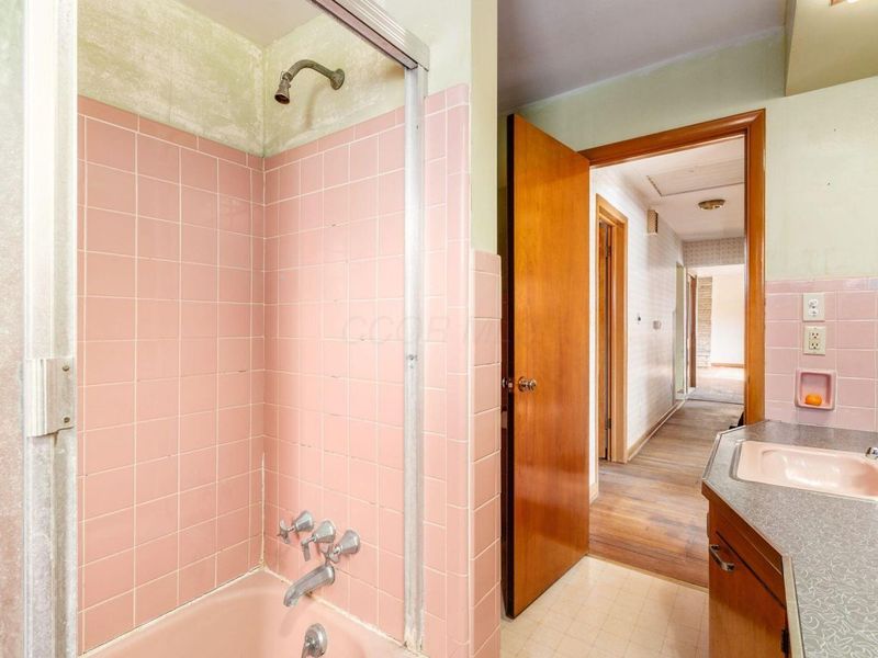 4207 Sunbury Road, Columbus, OH 43219 Photo 21