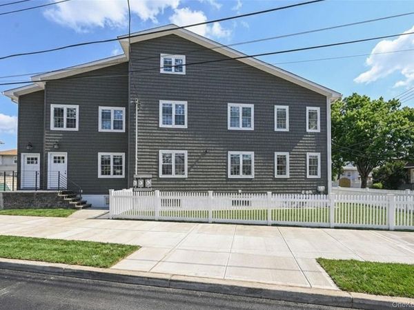 118-11 Lakeview Boulevard , Jamaica South, NY 11434