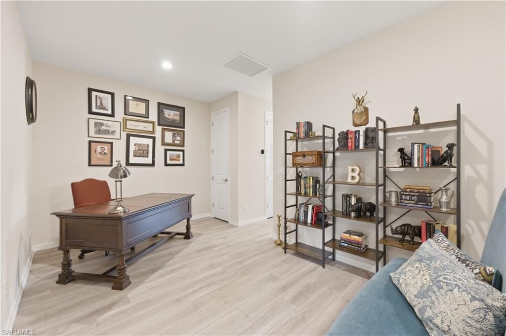 13017 Pembroke Dr, Naples, FL 34105 Photo