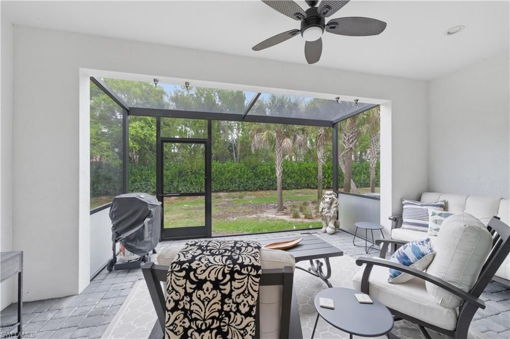 13017 Pembroke Dr, Naples, FL 34105 Photo