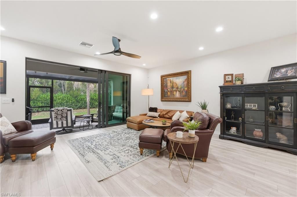 13017 Pembroke Dr, Naples, FL 34105 Photo
