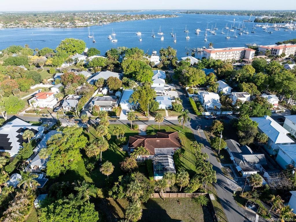 701 SW Cleveland Avenue, Stuart, FL 34994 Photo