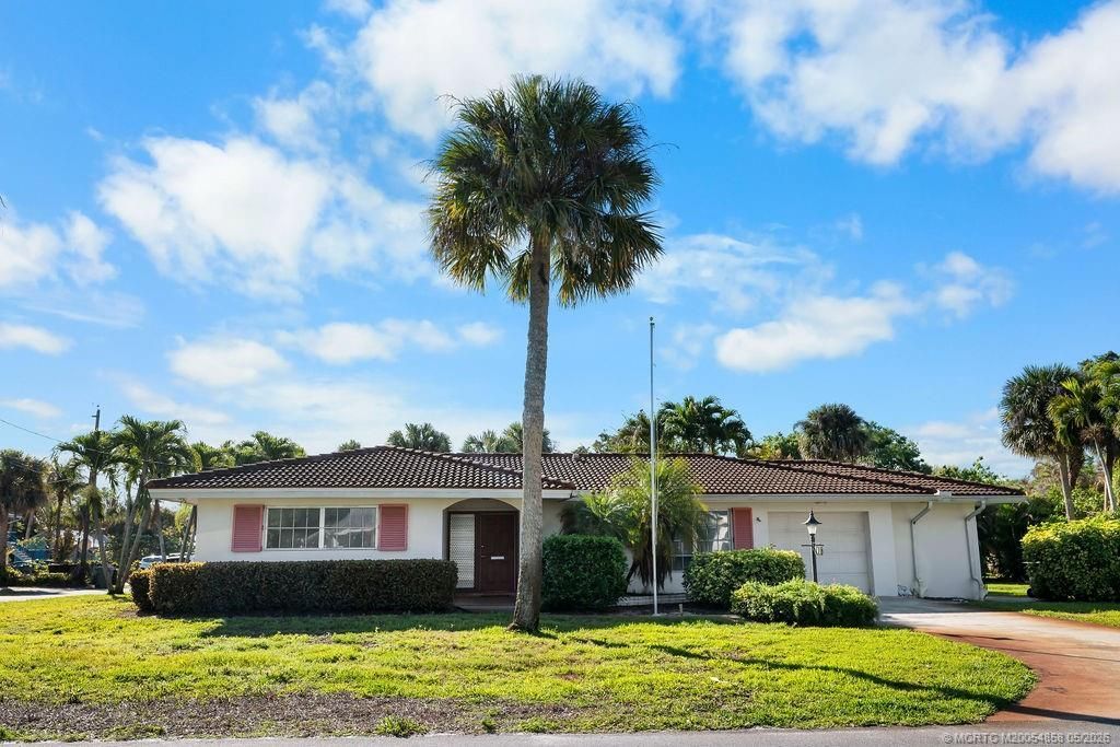 701 SW Cleveland Avenue, Stuart, FL 34994 Photo