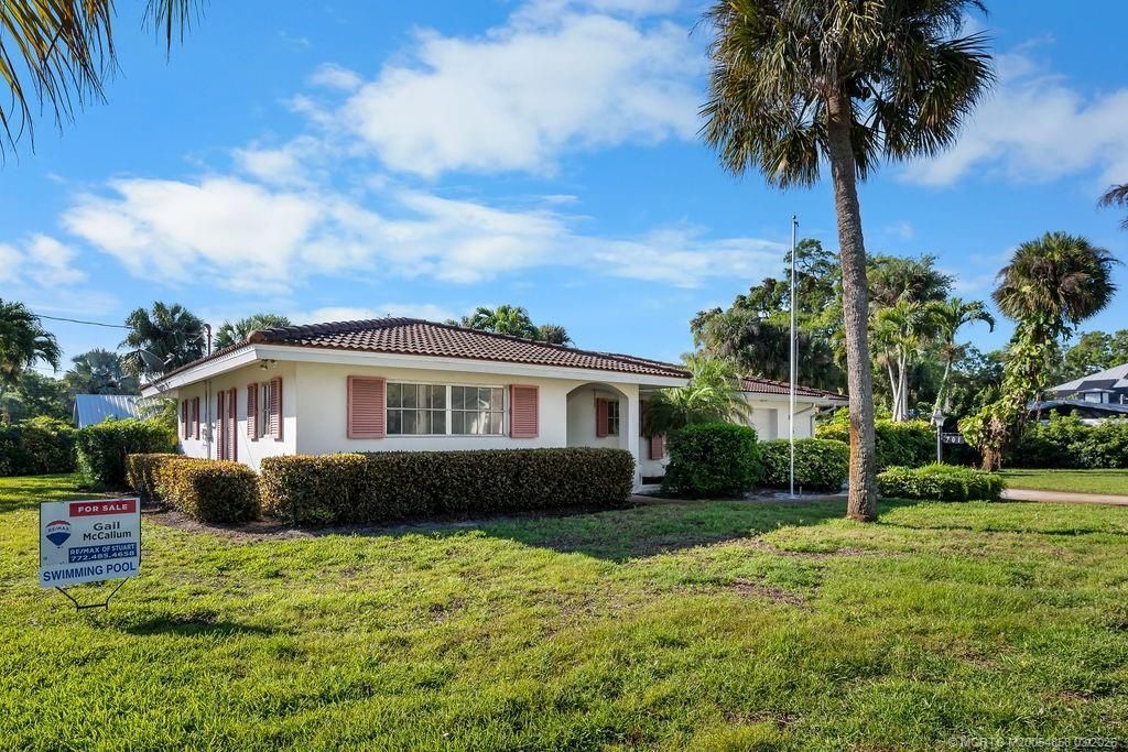 701 SW Cleveland Avenue, Stuart, FL 34994 Photo