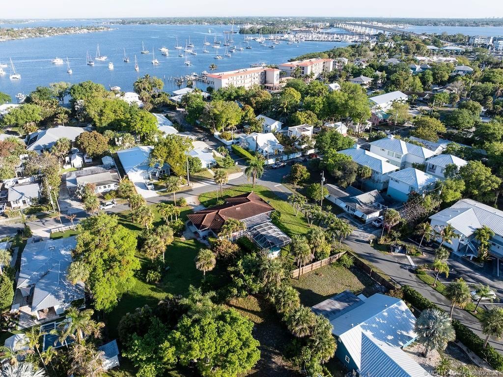 701 SW Cleveland Avenue, Stuart, FL 34994 Photo