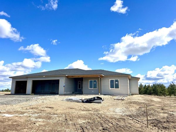 101 S Dover Rd, Spokane, WA 99022