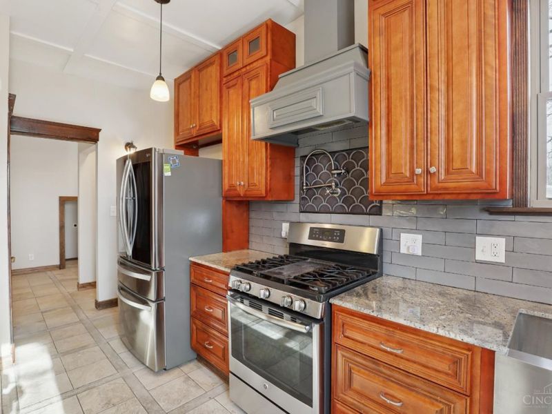 4261 W Eighth Street, Cincinnati, OH 45205 Photo 11