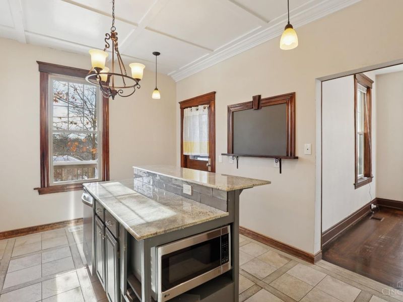 4261 W Eighth Street, Cincinnati, OH 45205 Photo 14