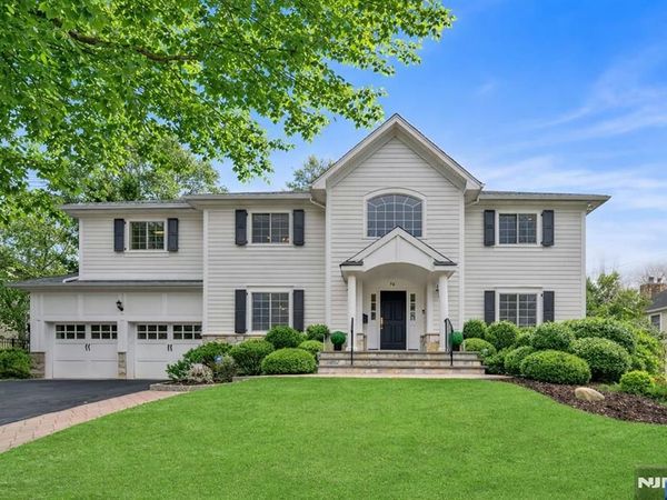 56 Arnold Avenue, CLOSTER, NJ 07624