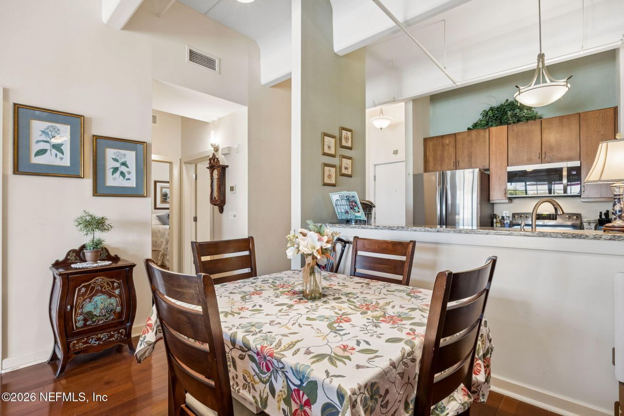 1661 Riverside Avenue, Unit 410, Jacksonville, FL 32204 Photo