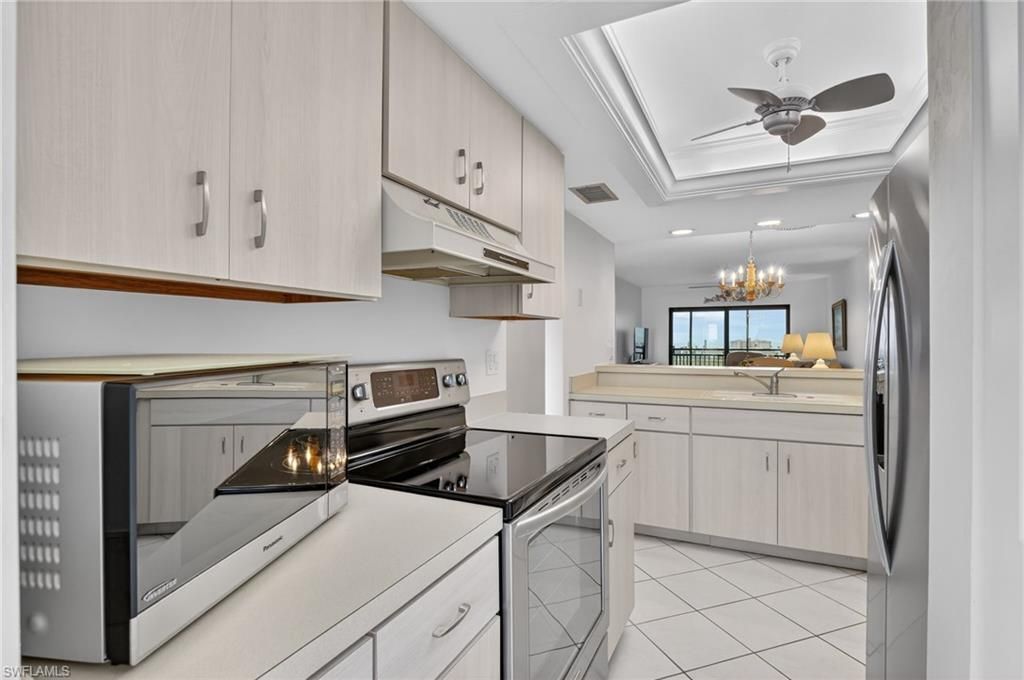 4263 Bay Beach Ln, Unit 815, Fort Myers Beach, FL 33931 Photo