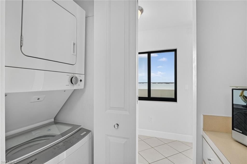 4263 Bay Beach Ln, Unit 815, Fort Myers Beach, FL 33931 Photo