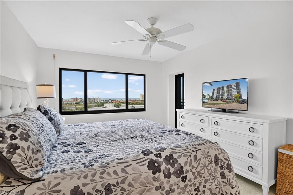 4263 Bay Beach Ln, Unit 815, Fort Myers Beach, FL 33931 Photo