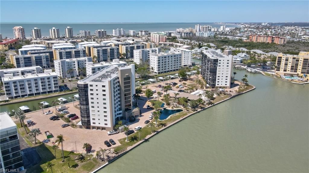 4263 Bay Beach Ln, Unit 815, Fort Myers Beach, FL 33931 Photo