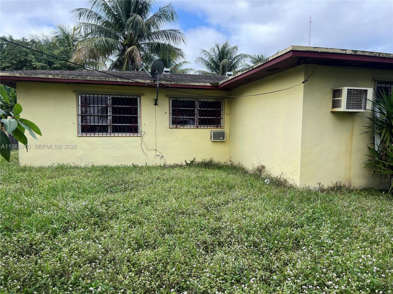 19531 NW 1st Pl , Miami Gardens, FL 33169 Photo