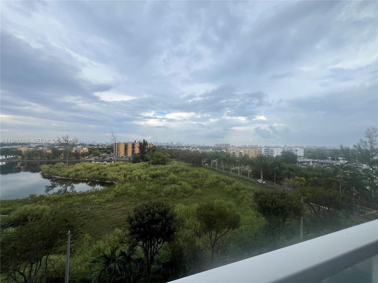 5077 NW 7th St, Unit 709, Miami, FL 33126 Photo