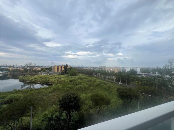 5077 NW 7th St , Unit 709, Miami, FL 33126