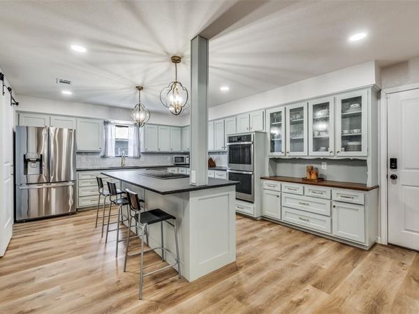4302 Kingswick Drive, Arlington, TX 76016