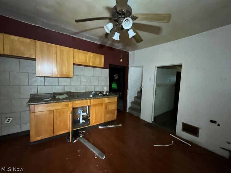 7300 Claasen Avenue, Cleveland, OH 44105 Photo 16