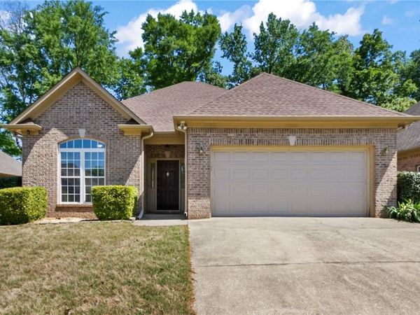 4542 Riverbirch Circle, Bessemer, AL 35022